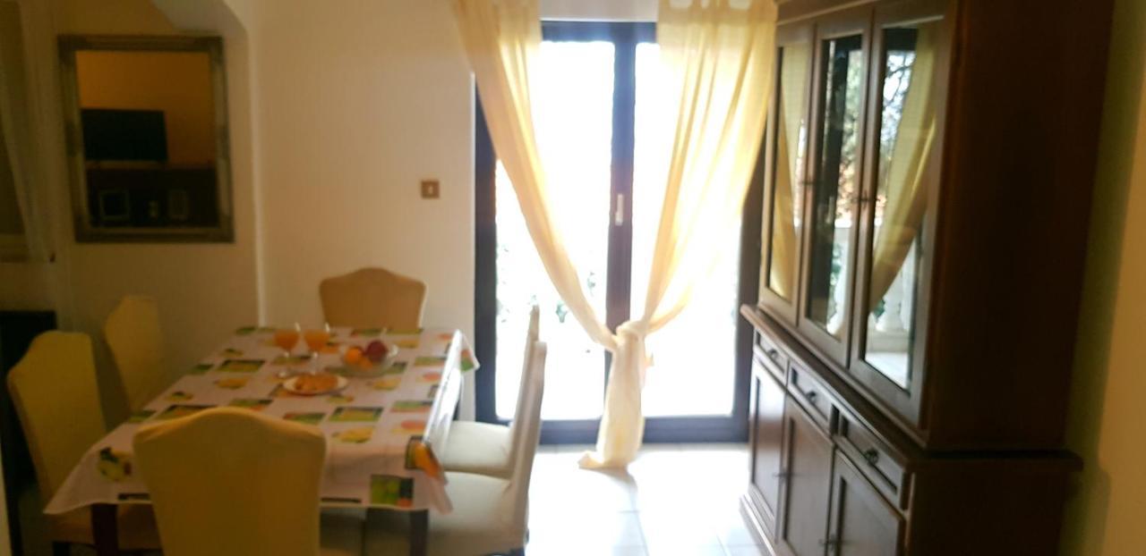Apartments Petra ตรีบูนย์ ภายนอก รูปภาพ