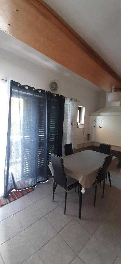 Apartments Petra ตรีบูนย์ ภายนอก รูปภาพ